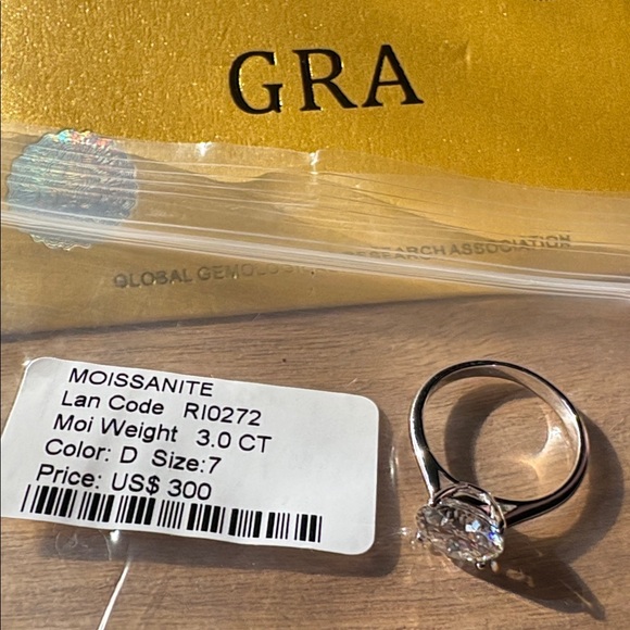 3.0 Karat Moissanite Ring Size 7 - Picture 4 of 7